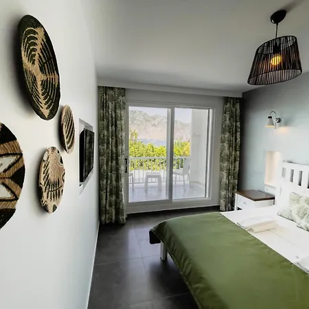 Kiyi Otel *